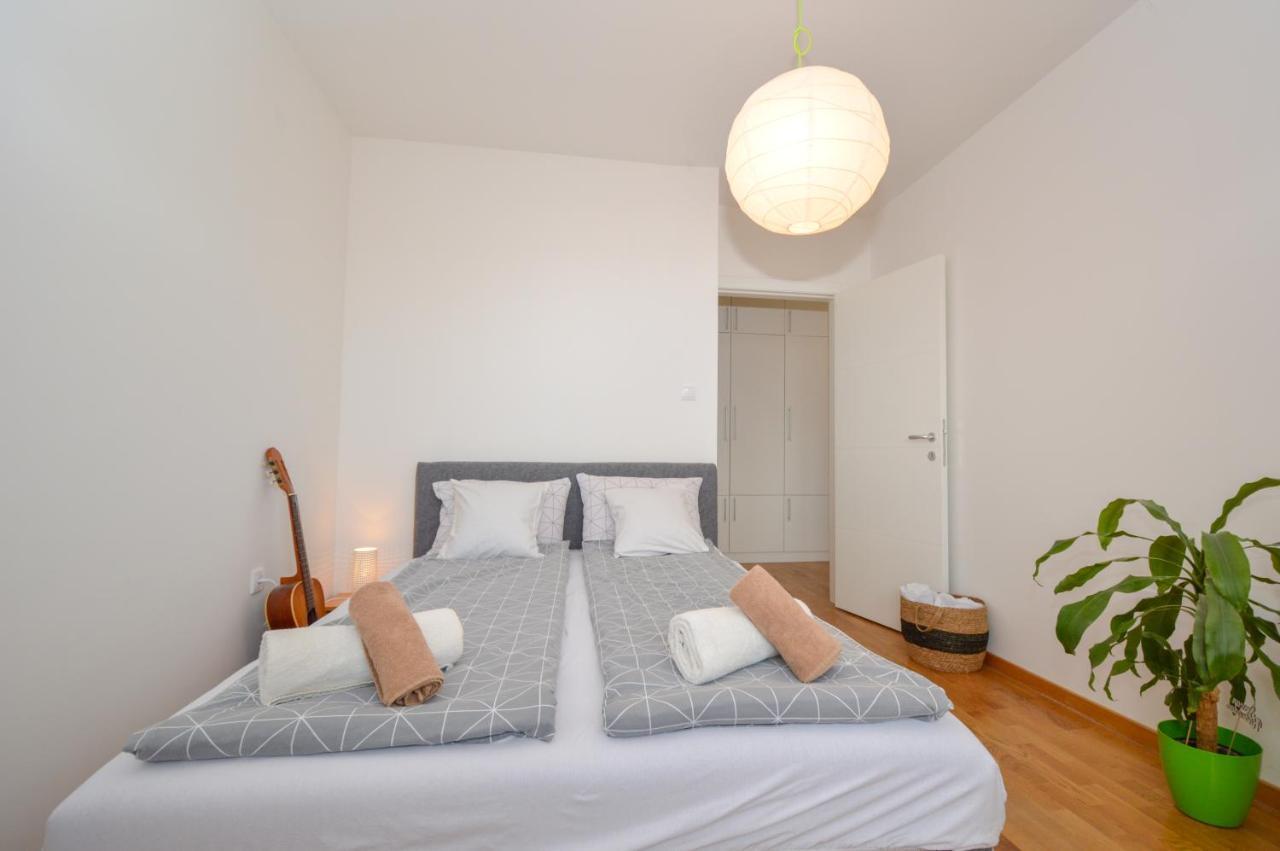 Shine24 - Spacious And Bright Apartment - New ノヴィ・サド エクステリア 写真
